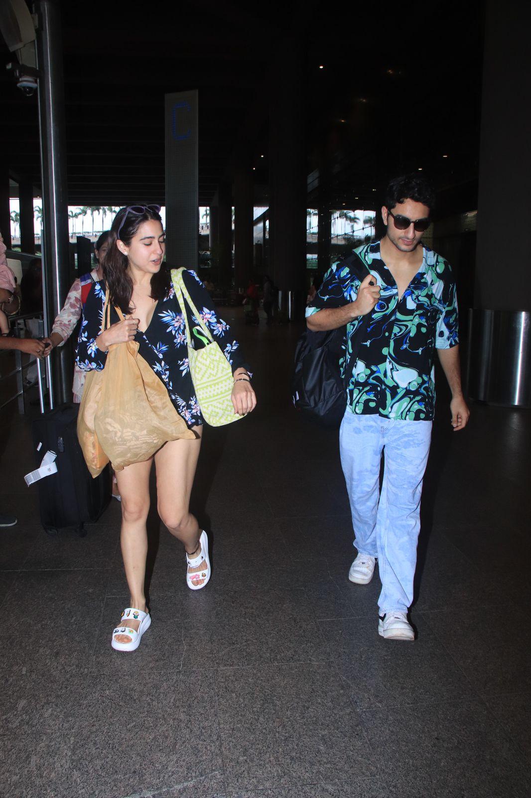 Sara Ali Khan and Ibrahim Ali Khan were seen exiting the airport today in shirts that scream beach vacation